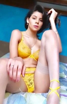 Camila — 7 / 9