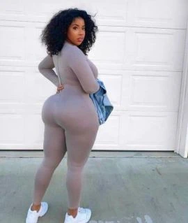 Mia — 5 / 9