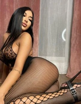 Julia, Escort, Milan