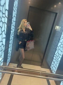 Isabel, Escort, London
