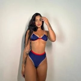 Leticia Castro — 7 / 9