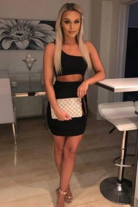 Nina — 3 / 4
