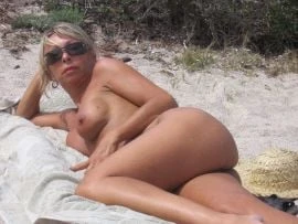 Nives, Escort, Capri