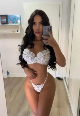 Bella — 6 / 9