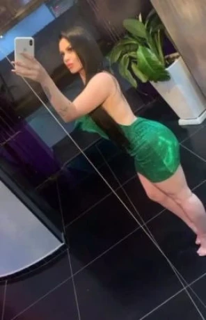 Laura Bastos — 3 / 7