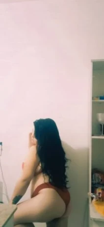 Gabriela Assis — 7 / 9