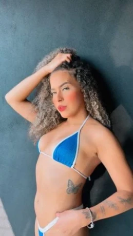 Valentina Ricón — 4 / 5