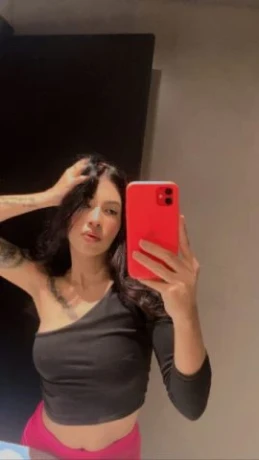 Gabriela Castro — 4 / 5