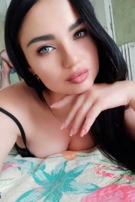 Alina — 4 / 9
