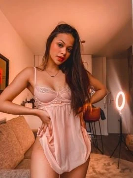 Bianca Martinez — 8 / 9
