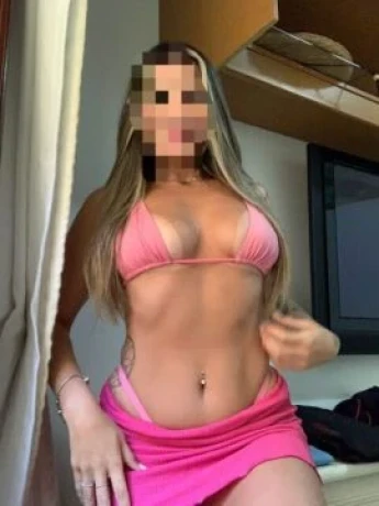 Bruna Fernandez — 5 / 6