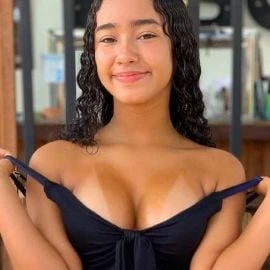yasmine — 3 / 9