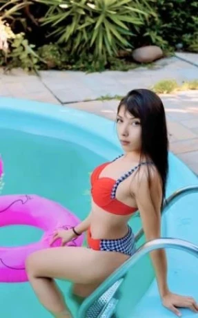 Naomi Carolina — 7 / 9