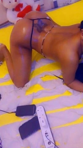 Mena, Escort, Riyadh