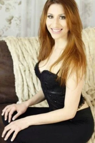 Yasmin Deva — 8 / 9