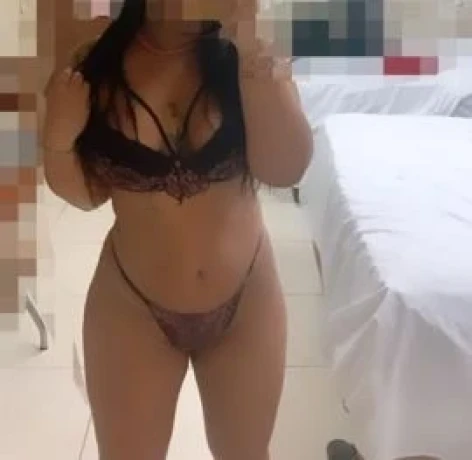 Bruna Muniz — 4 / 5