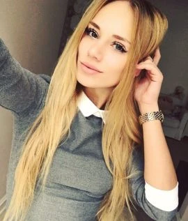 CHLOE — 6 / 7