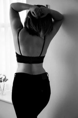 Anna Boudoir — 3 / 4