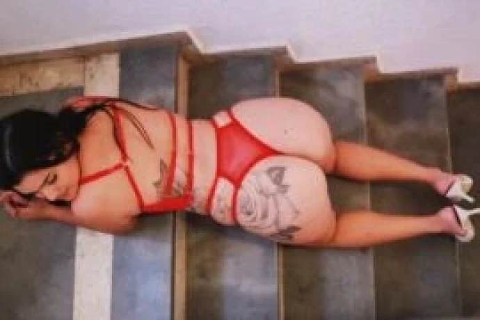 Isa Mendonça — 4 / 8