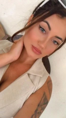 Nicolle Garcia — 2 / 5