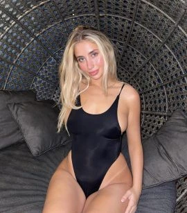 Sophie massage Erotic — 3 / 9