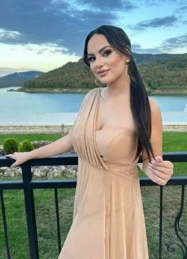 Alina — 3 / 5