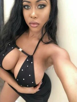 Laure Moriah Mills — 3 / 5