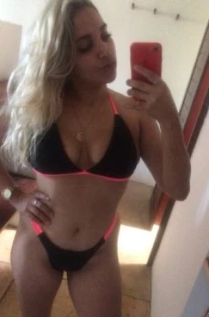 Larissa Cortez — 3 / 9