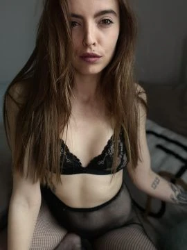 Lauriane — 6 / 9