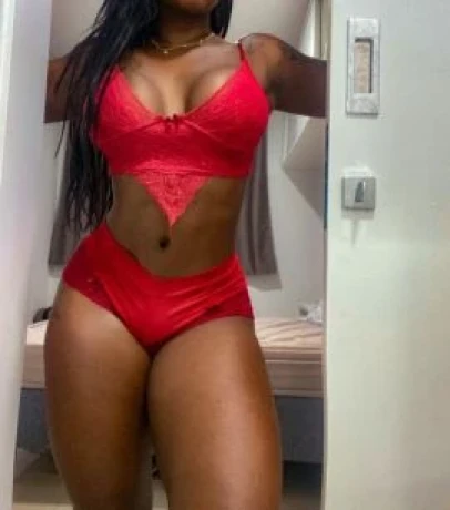 Thaila Nogueira — 8 / 9