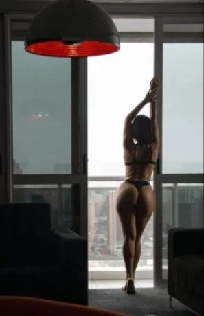 Raphaela Pacheco — 6 / 8