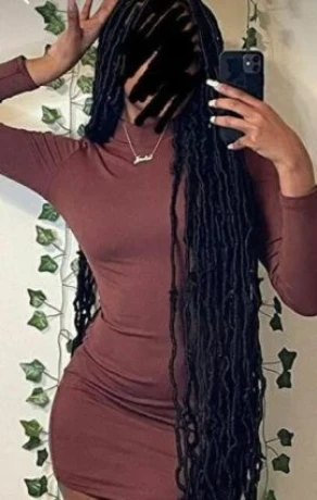 Ludmila Bueno — 2 / 9