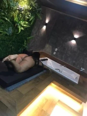 Gaby Vidal — 6 / 9