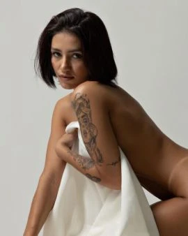 Bruna Zin — 2 / 5