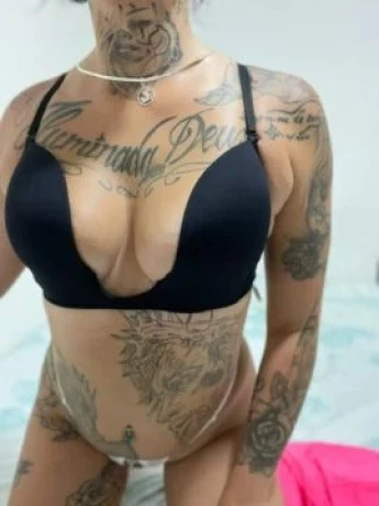 Joyce Karina — 2 / 5
