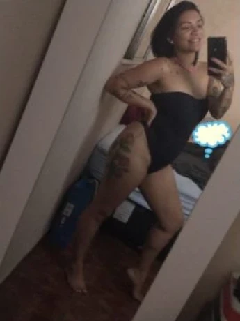 Maya Castro — 2 / 9