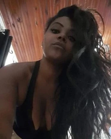 Layara Artazzio — 6 / 9