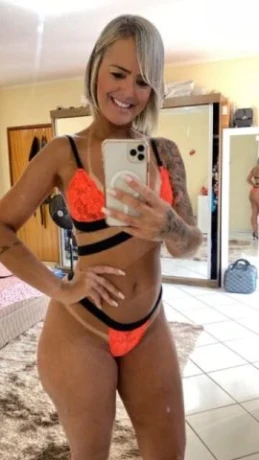 Fernanda Dias — 1 / 9