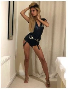 Female Escort — 2 / 9