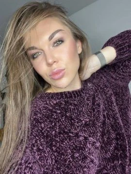 Anastasia — 4 / 9