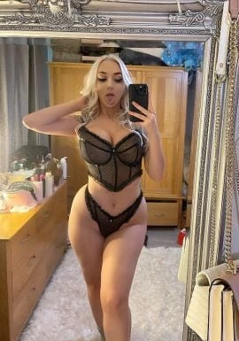 Mari, Escort, Manchester