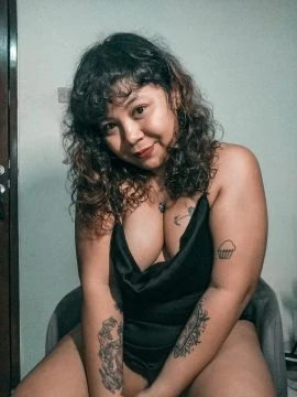 Fiona — 5 / 6