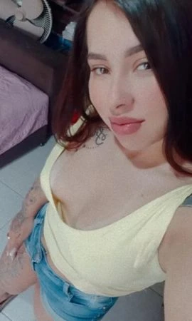 Sabrina Paula — 4 / 5
