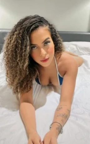 Valentina Ricón — 3 / 5