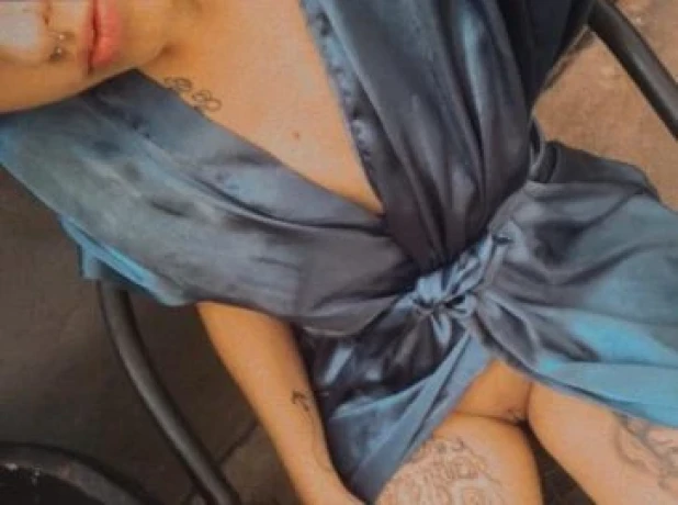 Débora Fernandes — 2 / 5