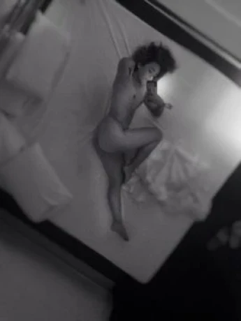 Nádia Garcia — 2 / 5