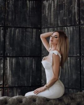 Alina — 3 / 8
