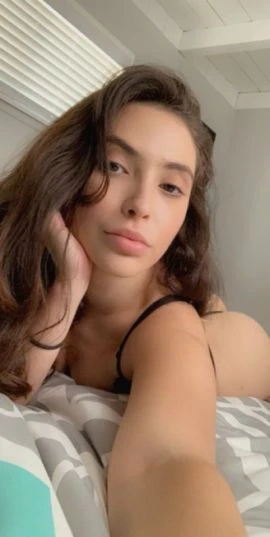 Kaitlyn — 3 / 4