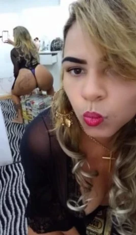 Mel Dantas — 5 / 7