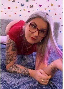 Female Escort — 5 / 9